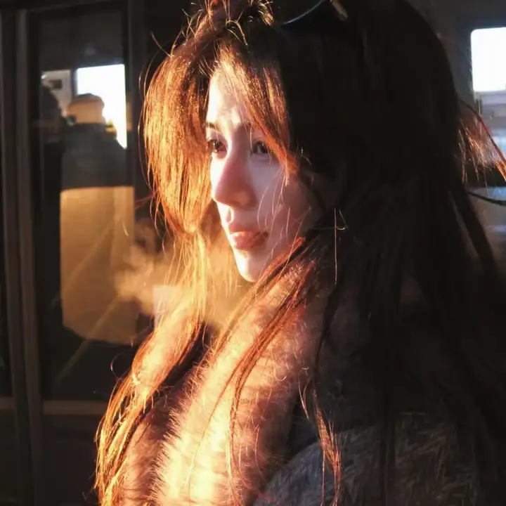 傅总，门外有六宝说是你崽崽